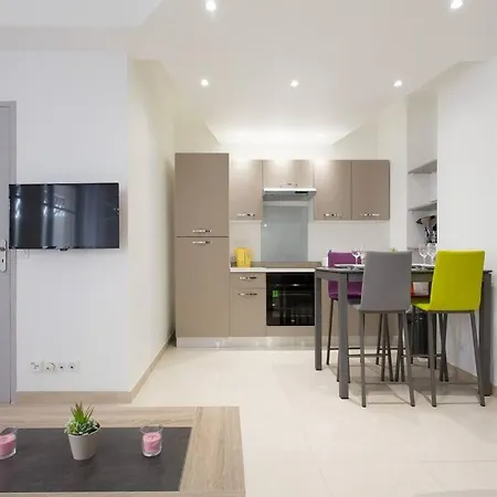 Apartment 2 Pieces De Jonathan - Les Pins Centre - Proche Plages *